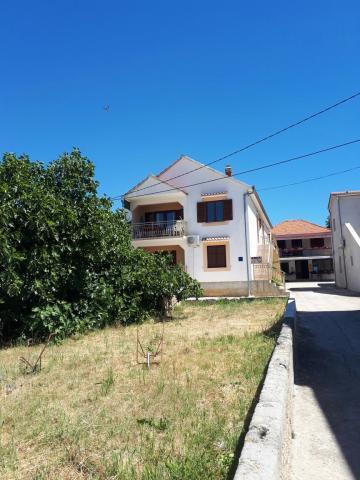 Apartmani Petra Pakoštane Exterior foto